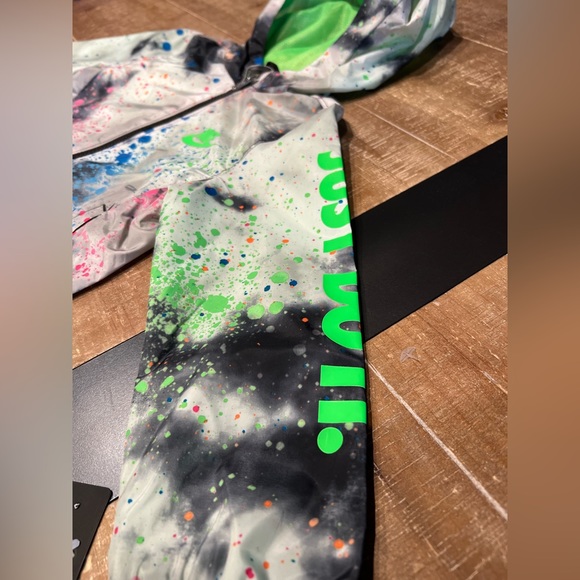 Nike Boys JUST DO IT Windbreaker 24 Months - Picture 4 of 9